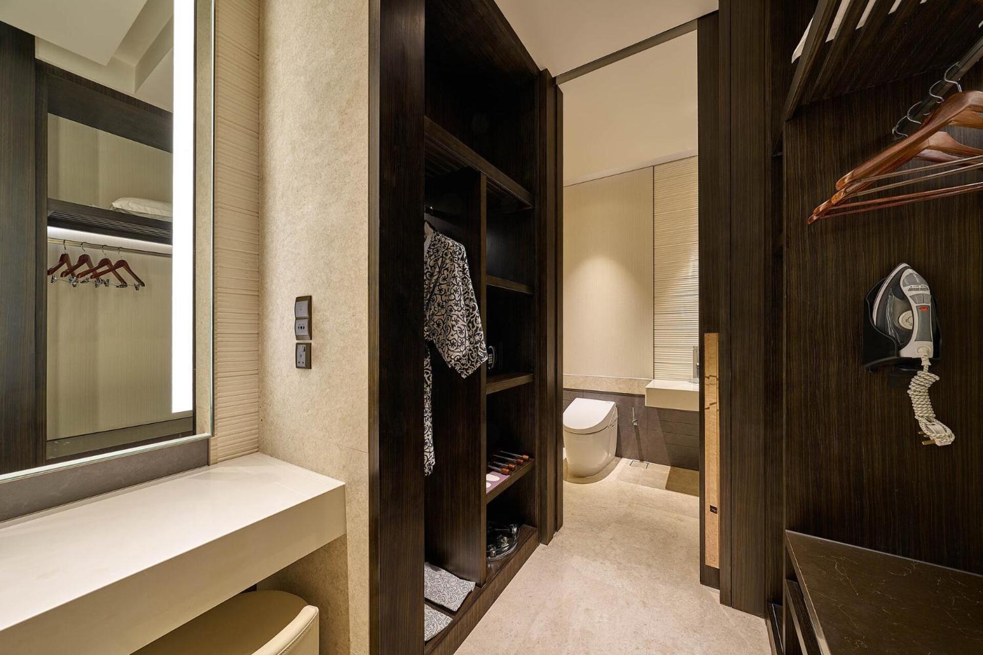 Signature Sky Retreat Twin